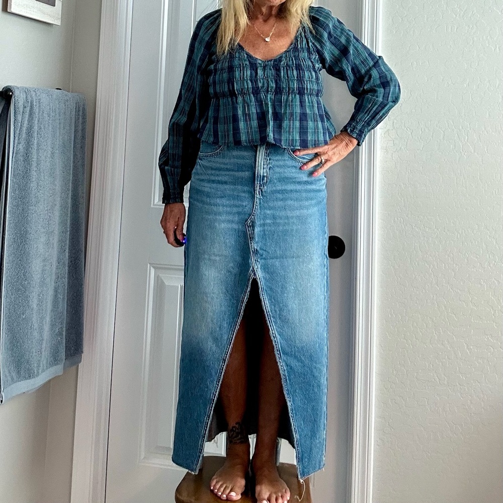 American Eagle Denim Skirt NWOT 6